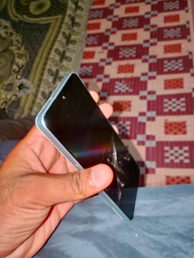 One Plus Ace 2V panel damage 5