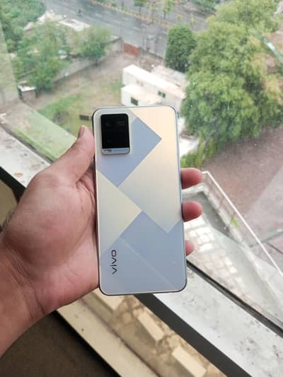 Vivo Y21