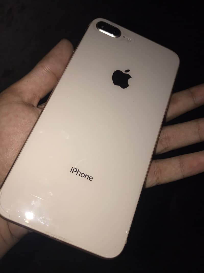 Apple iPhone 8 Plus 0