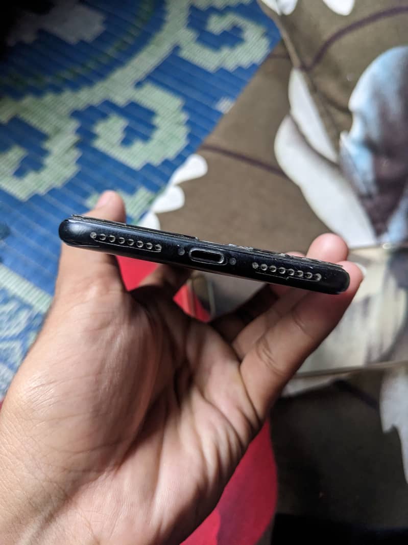 Apple iPhone 7 Plus 2