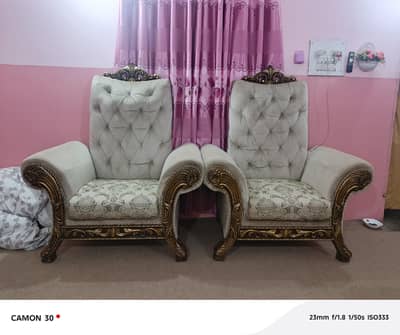 5 seeter sofa with table