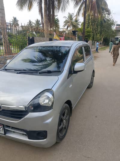 Daihatsu Mira 2013
