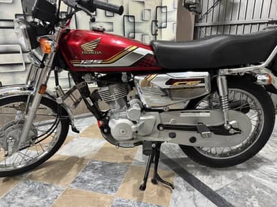 Honda CG 125 Self Start 2026 | 4,800 KM Driven | 2nd Owner | Honda 125