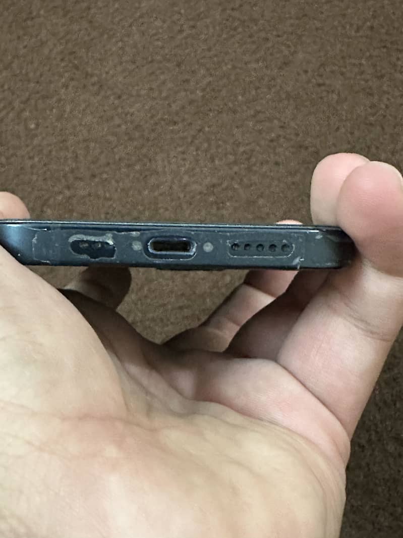 Apple iPhone 13 3