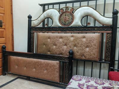 Double Bed with Mattress – Premium Condition | Urgent Sale Rs 33,500