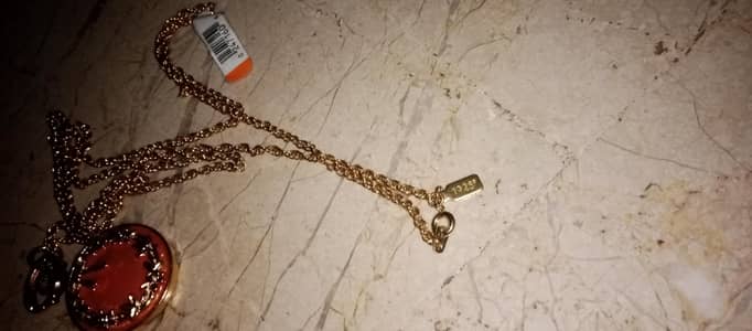 chain with mirror