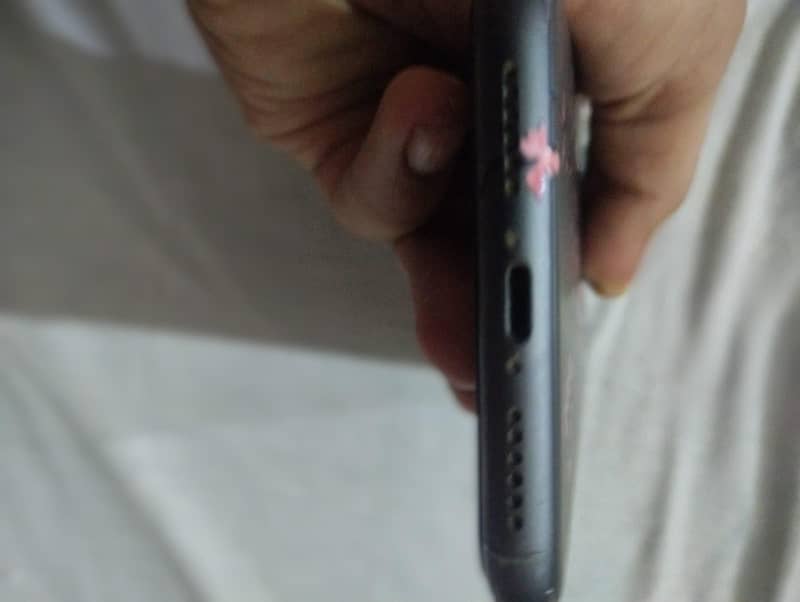 Apple iPhone 11 5