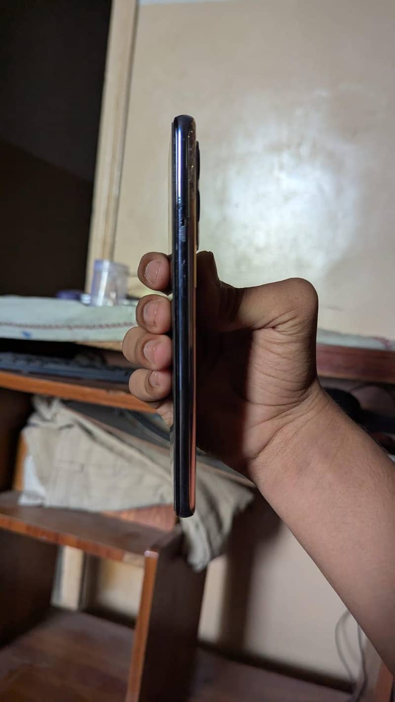 One Plus 9 Lite 5