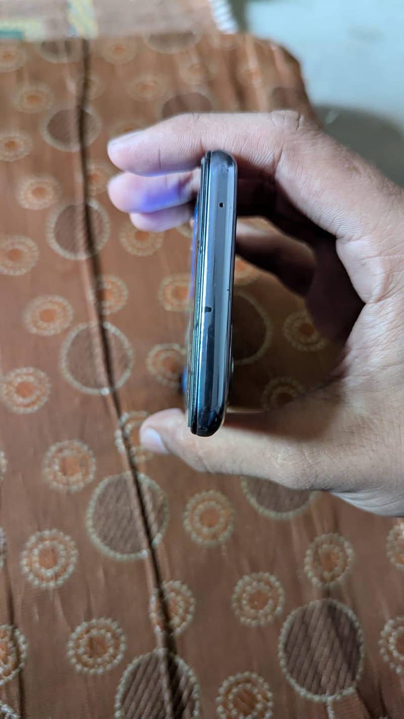 One Plus 9 Lite 6