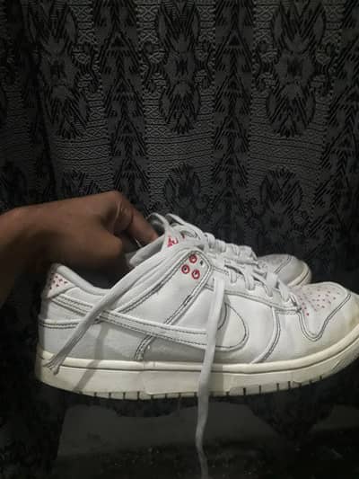 Brnded shoe