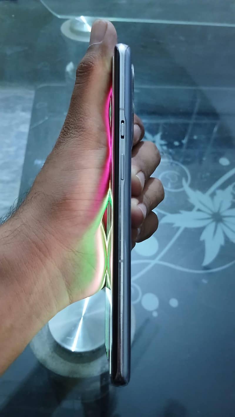 One Plus 9 Pro 4