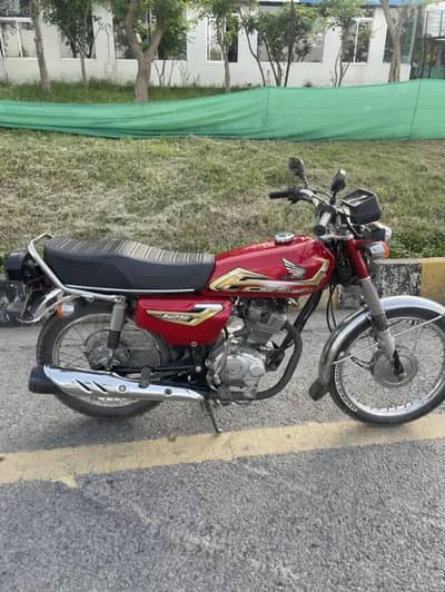 Honda 125 2014 model Exchange also possible with 70
