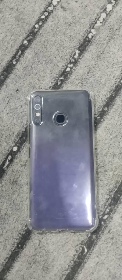 Infinix hot 8