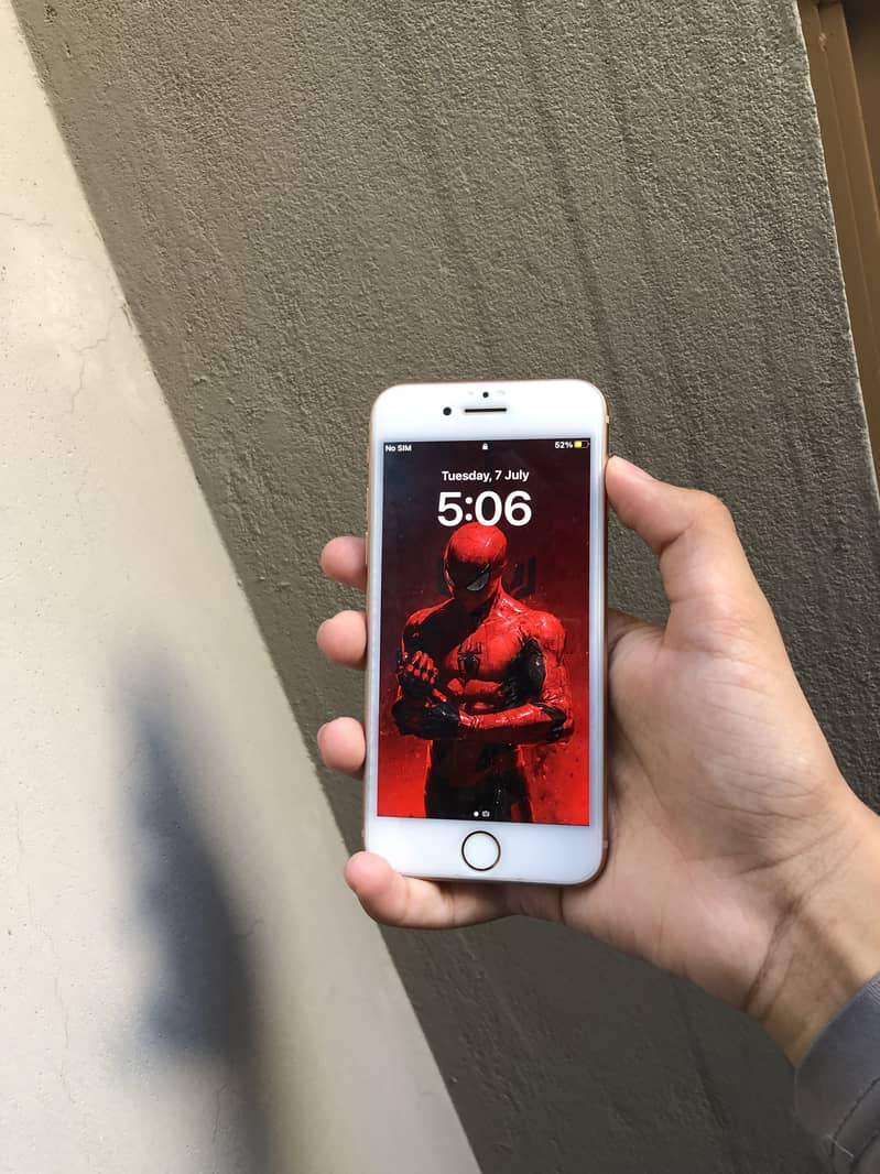 Apple iPhone 8 4