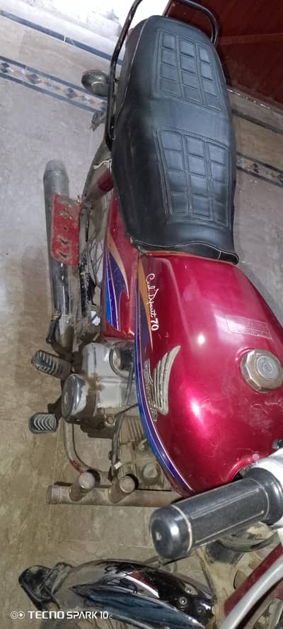 Honda 70cc bike original Japan sambal for sale.