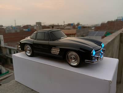 Speaker model car