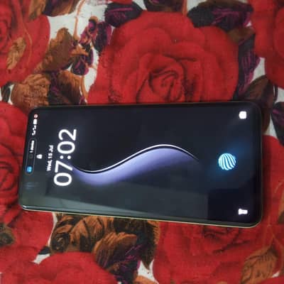 Vivo y100 8+8/128
