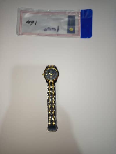 men's two tone analog quartz watch black and gold