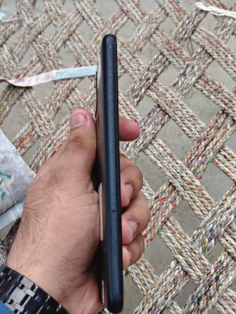 Google Pixel 5 3