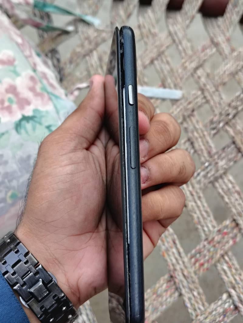 Google Pixel 5 4