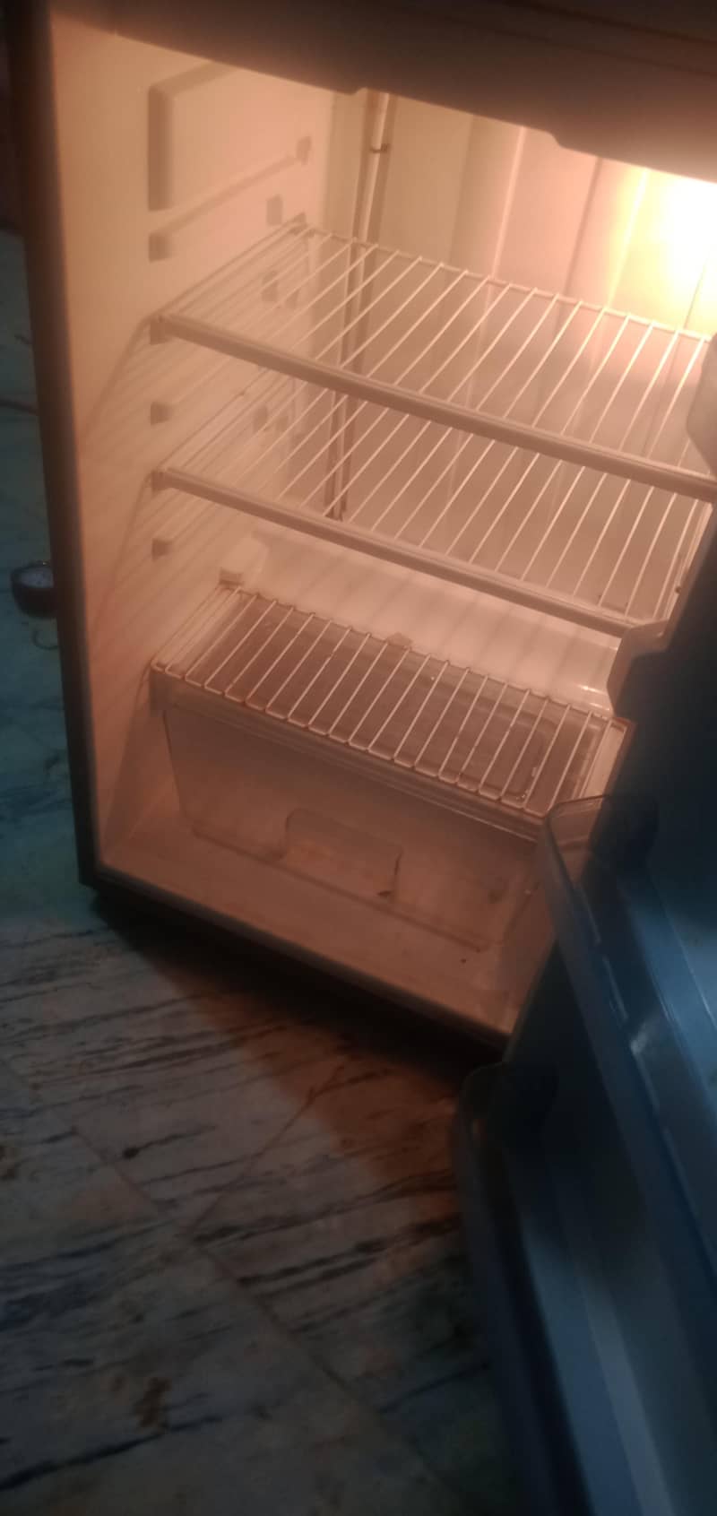 Refrigerator 1