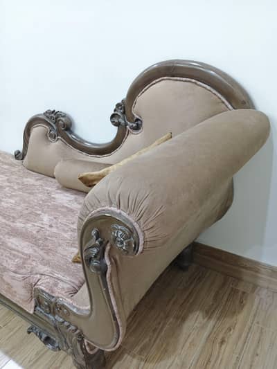 Dewan Sofa