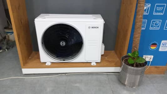 Bosch 2 Ton  Inverter Split AC Heat and Cool New Condition