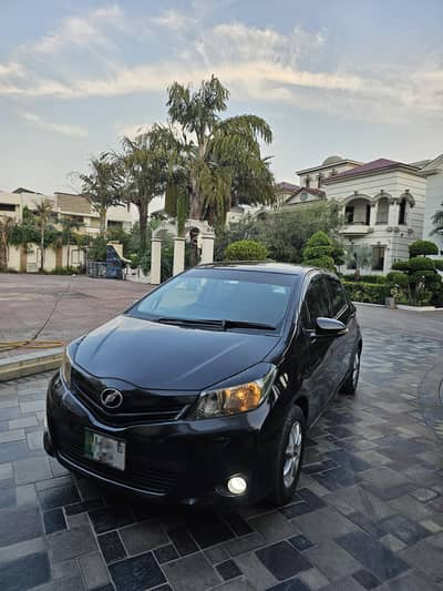 Toyota Vitz 2012