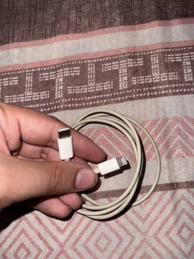 14 pro max original cable