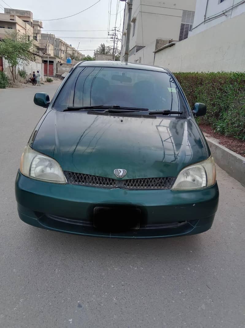 Toyota Platz 2000 0
