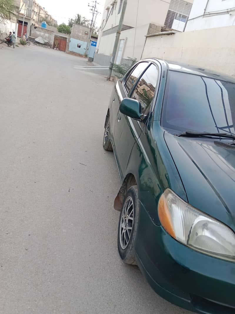 Toyota Platz 2000 1