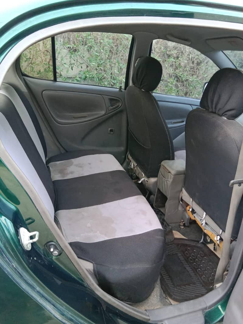 Toyota Platz 2000 4