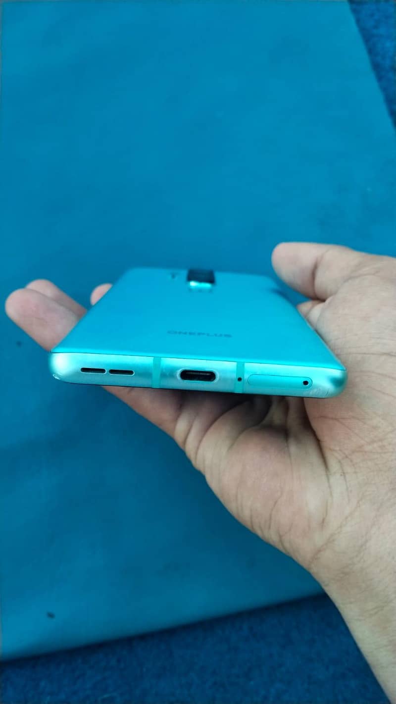 One Plus 8 Pro 6