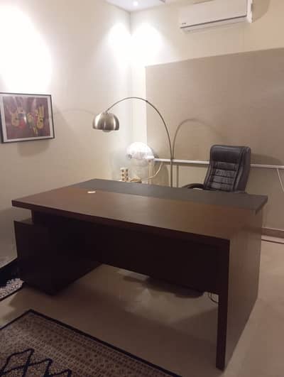Wooden office table very good condition