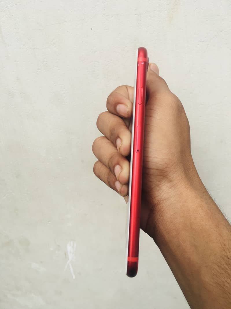 iPhone 7 4