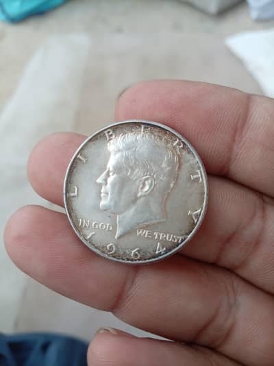 1964 Kennedy Half Dollar - 90% Silver US Coin (Rare Antique)