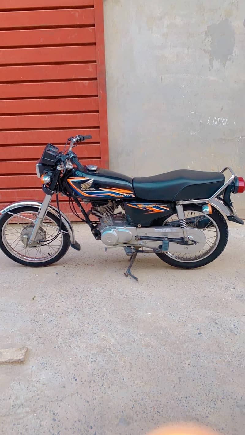 CG 125 1