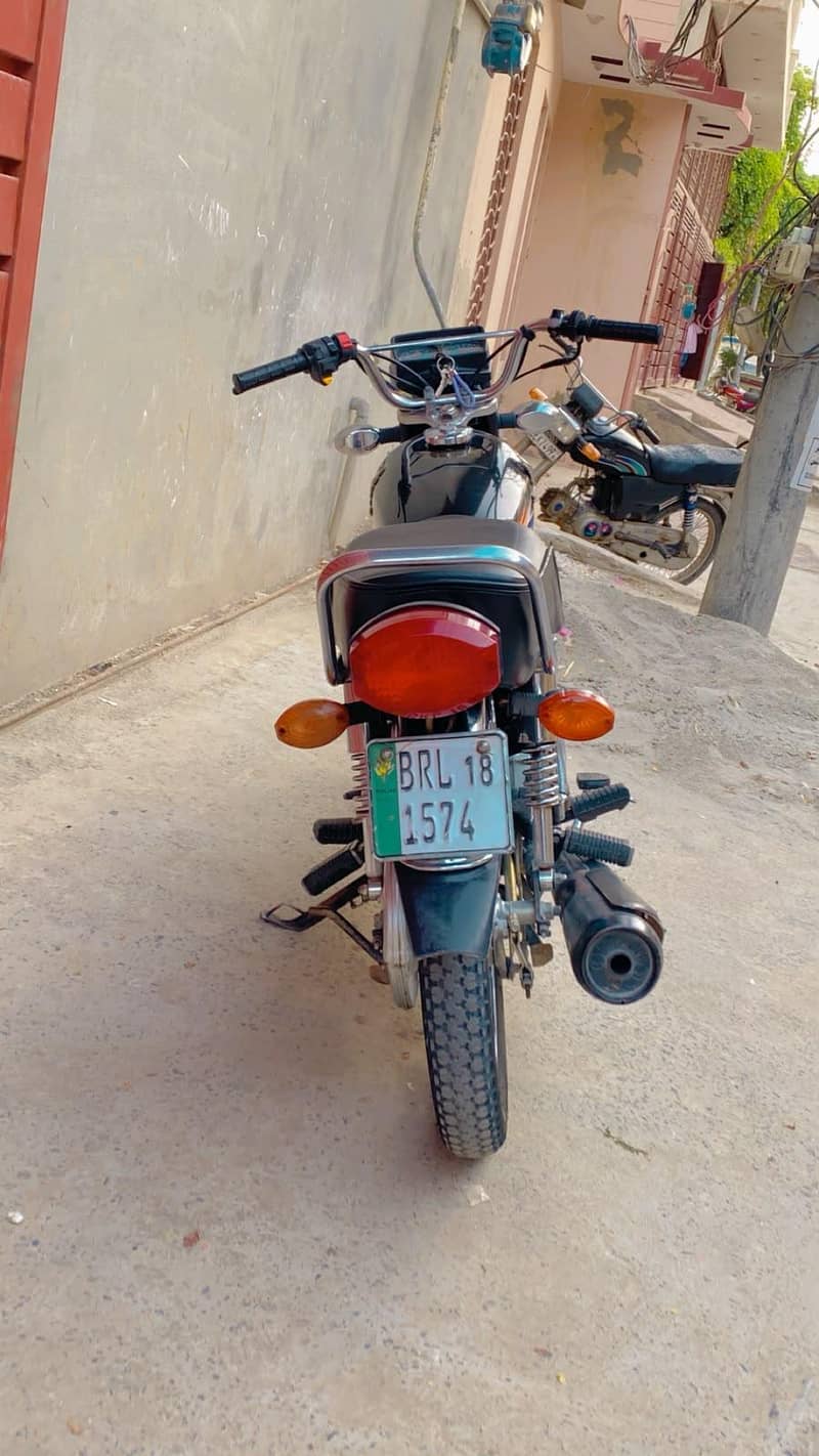 CG 125 2