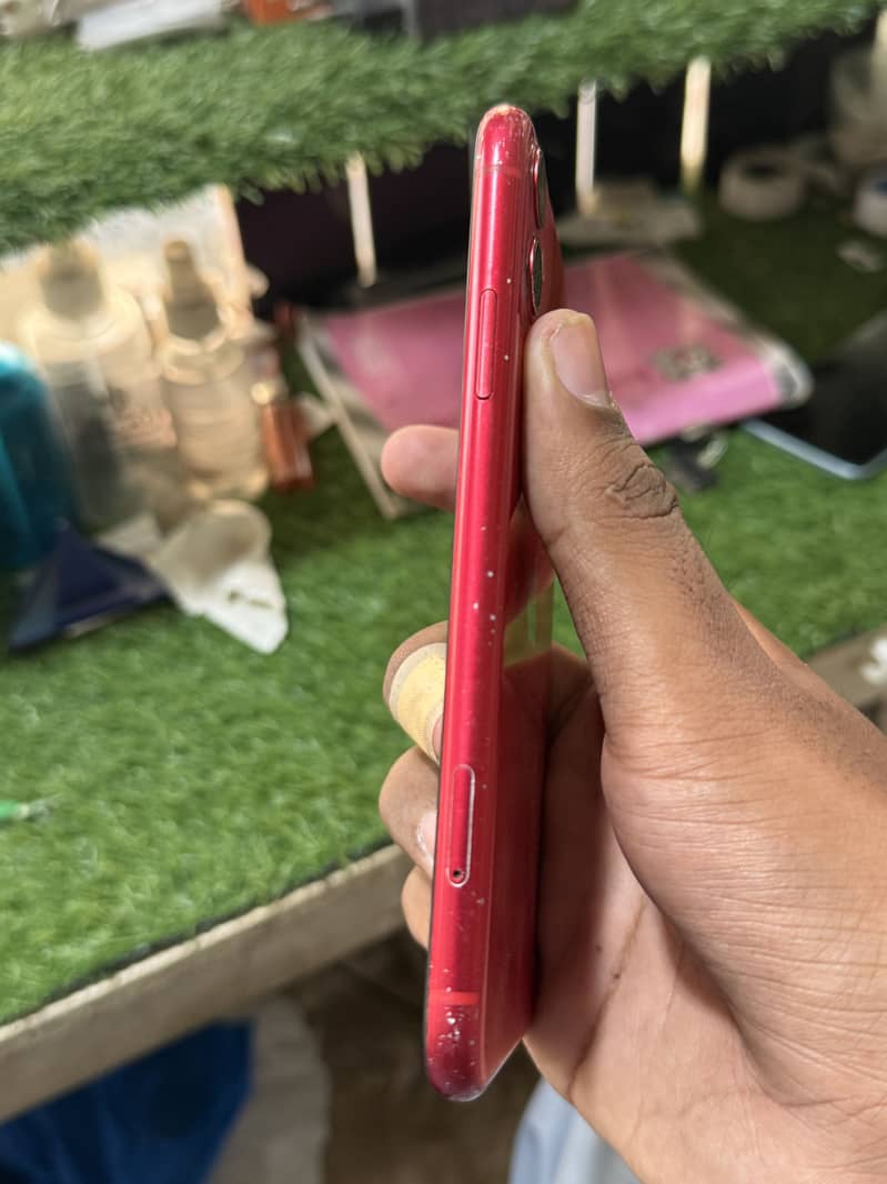 Apple iPhone 11 0