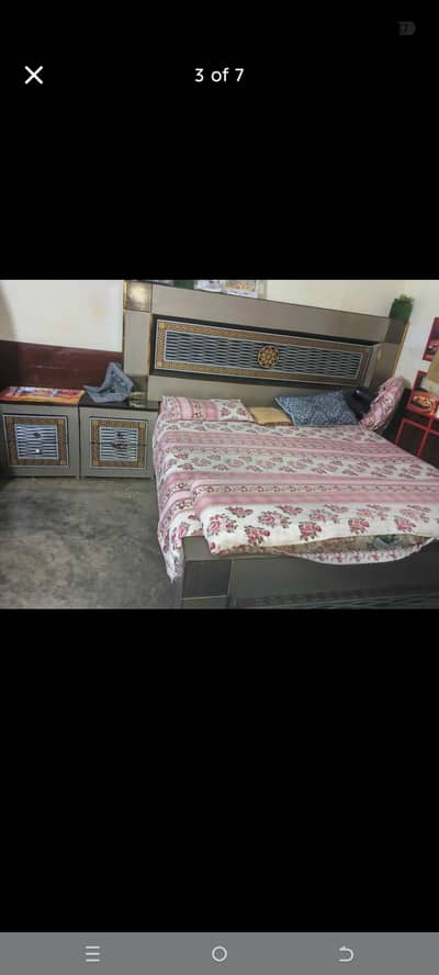 bed side table dressing table matterss