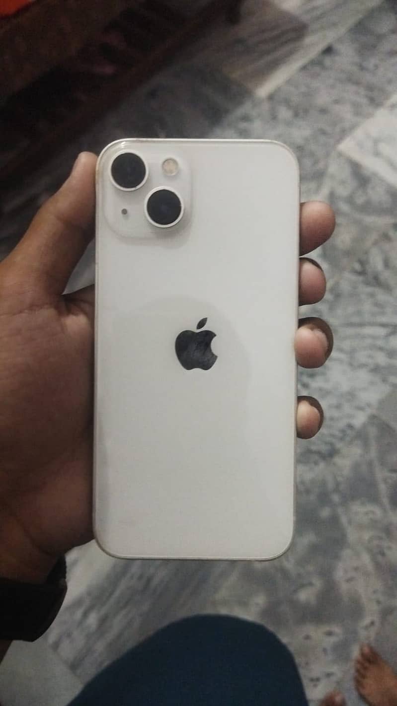 Apple iPhone 13 5