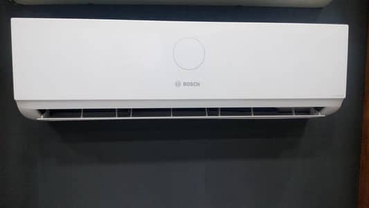Bosch 1.5 Ton Inverter AC Heat & Cool Excellent Condition