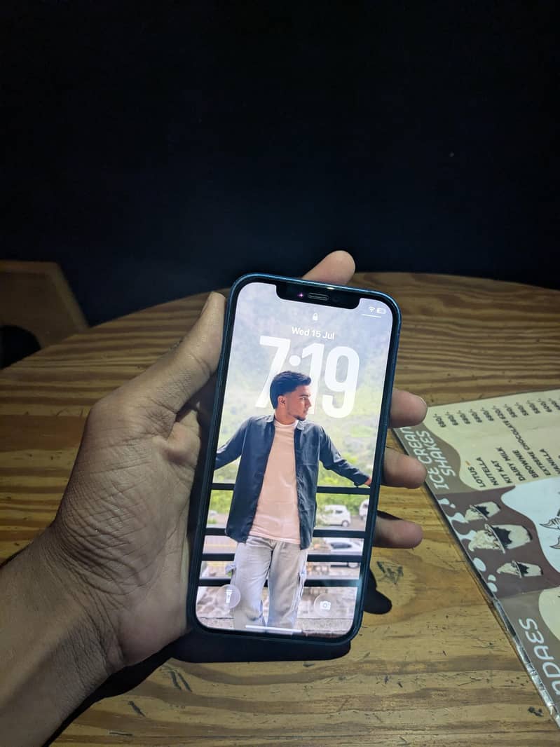 Apple iPhone 12 5