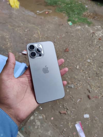 Apple iPhone 15 Pro Max