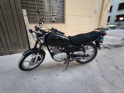 Gs 150 se for sale in excellent condition.