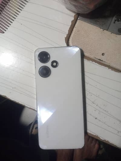 Infinix Hot 30 Play