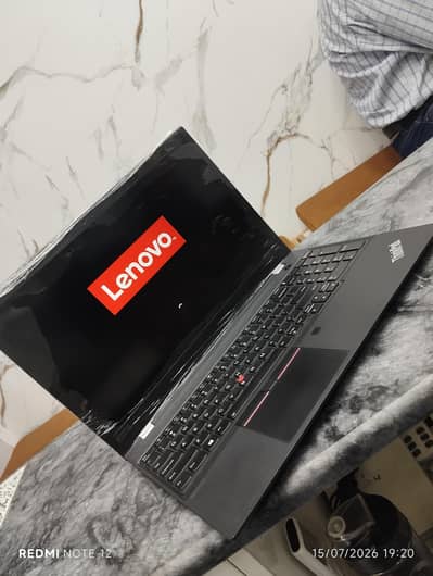 Lenovo p15s i7 10th 2gb gpu