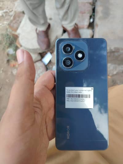 Honor x8d box open