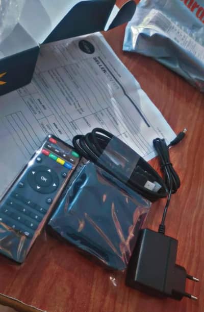 Android TV Box 12/128, Latest Android Version, Complete Box, 10/10
