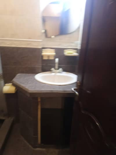 dha please 2 extension 3 bad dd 21 street frant entrance cash